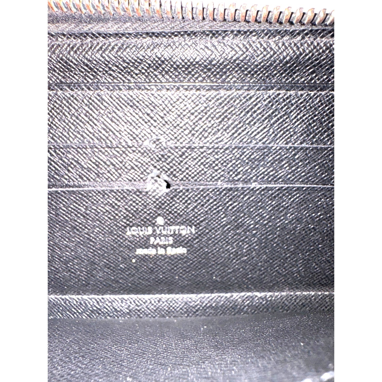Louis Vuitton Zippy Wallet in Black Epi Leather