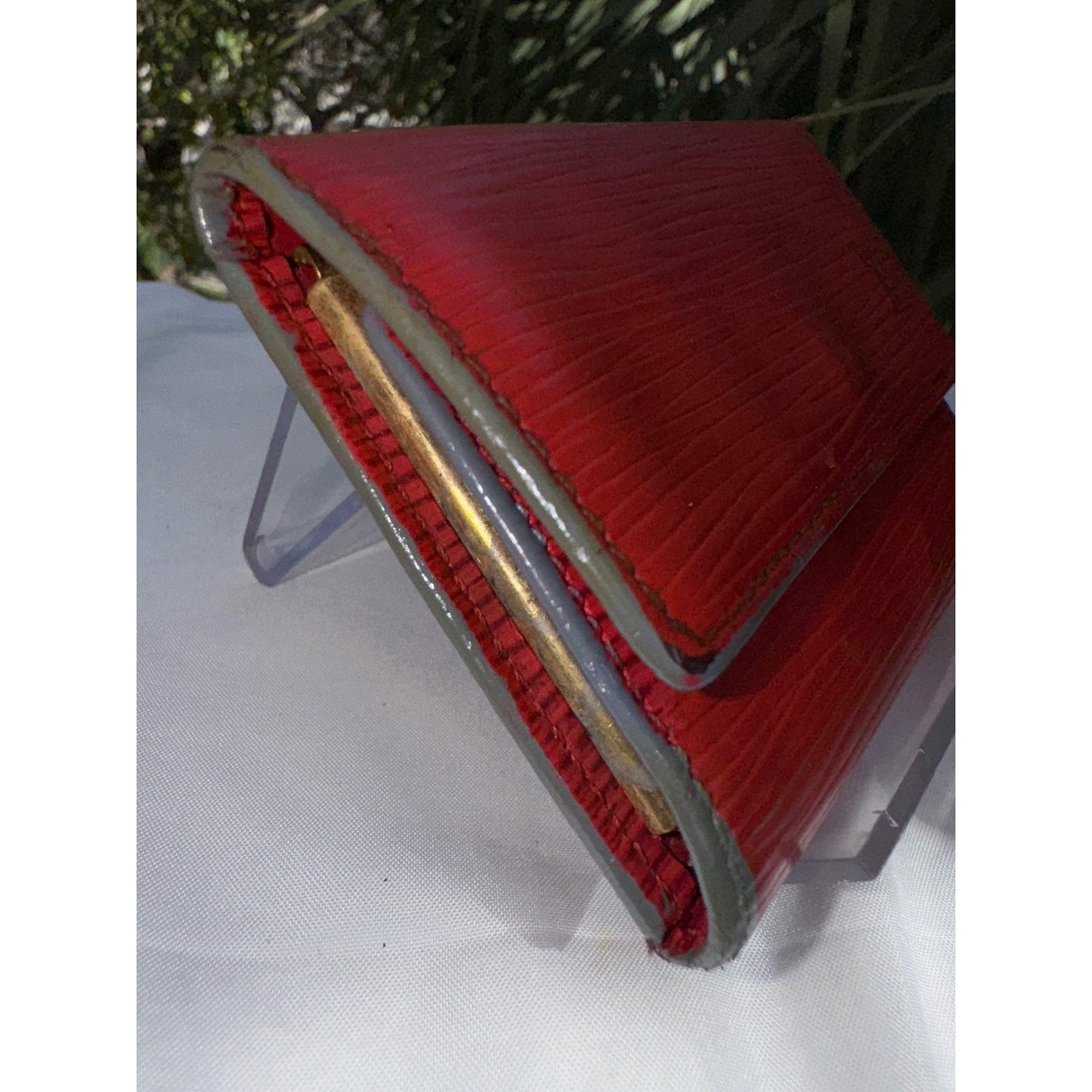 Louis Vuitton Luxury Accessory β Timeless & Authentic