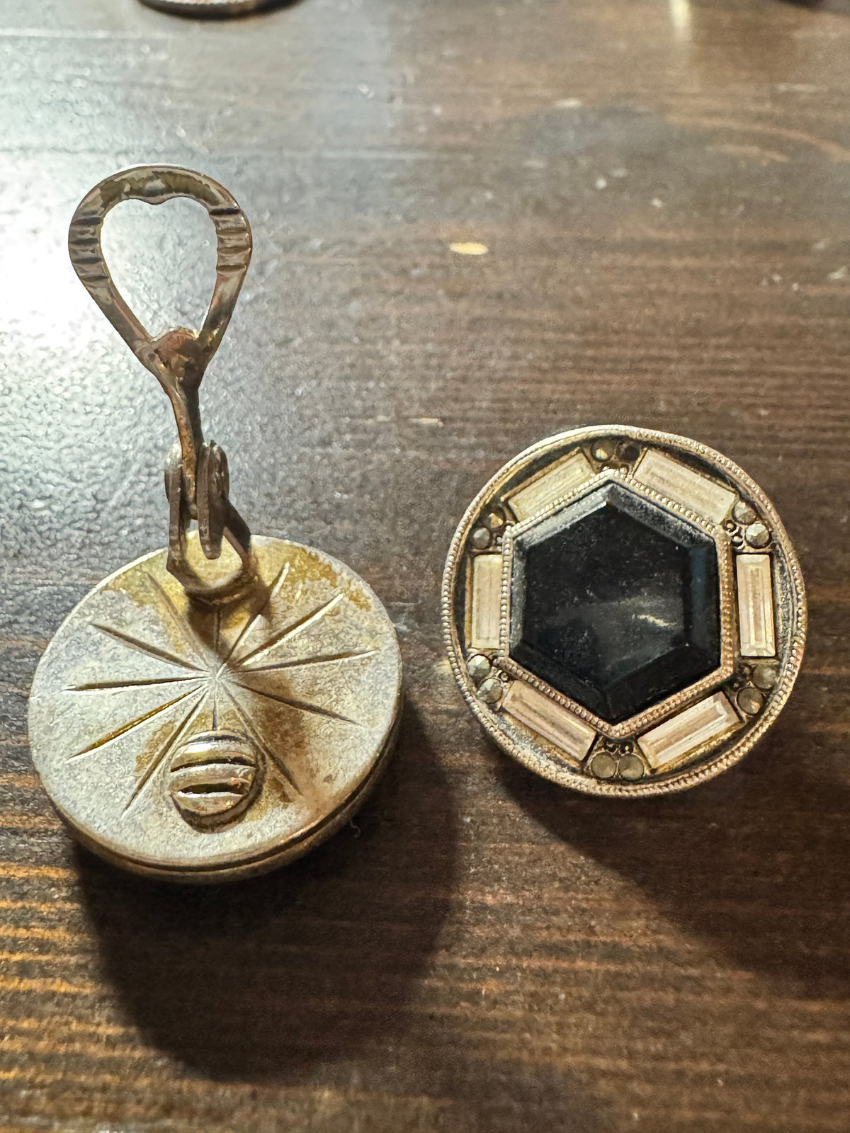 Vintage Clip-On Earrings · Art Deco Black & Gold-Tone Hexagon — photo 3
