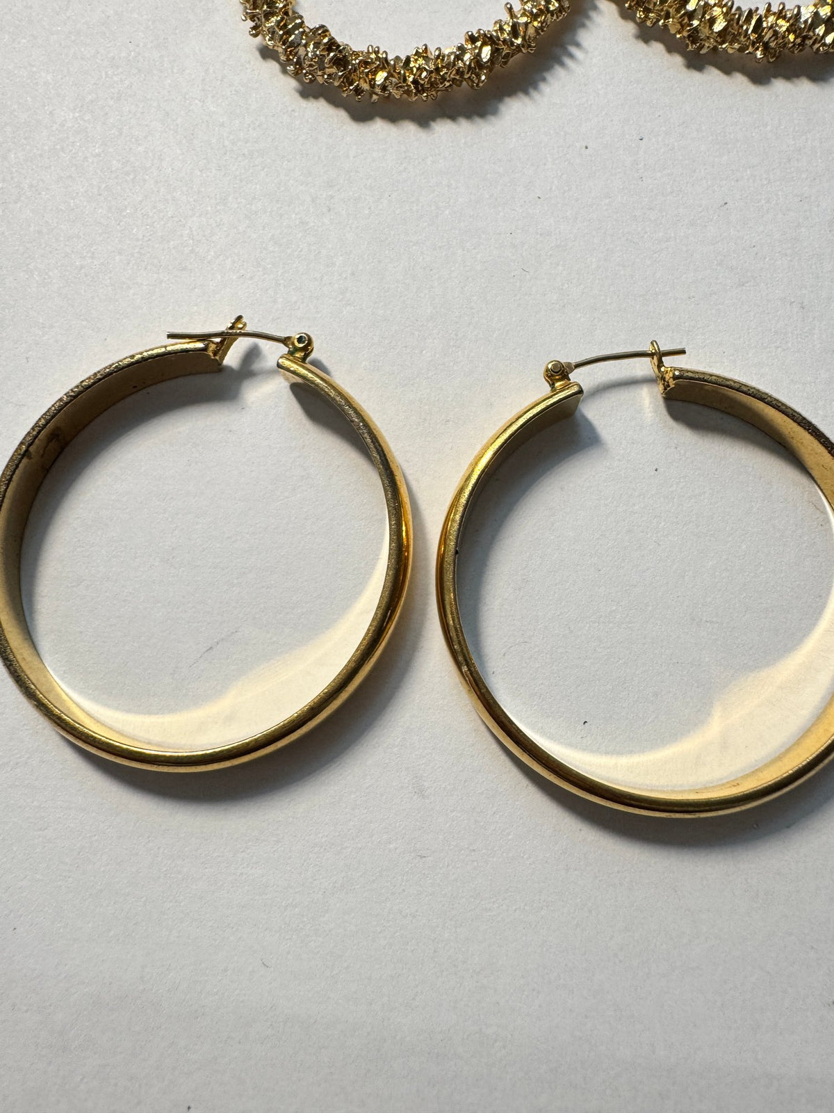 Gold-Tone Hoop Earrings · Minimalist · Large Smooth Classic — photo 2