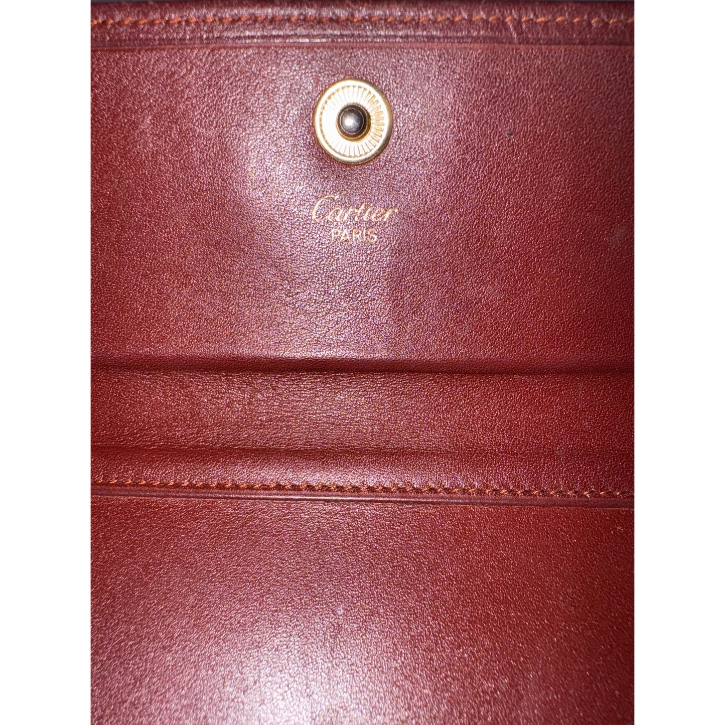 🍒 CARTIER ACCESSORY – TIMELESS & AUTHENTIC