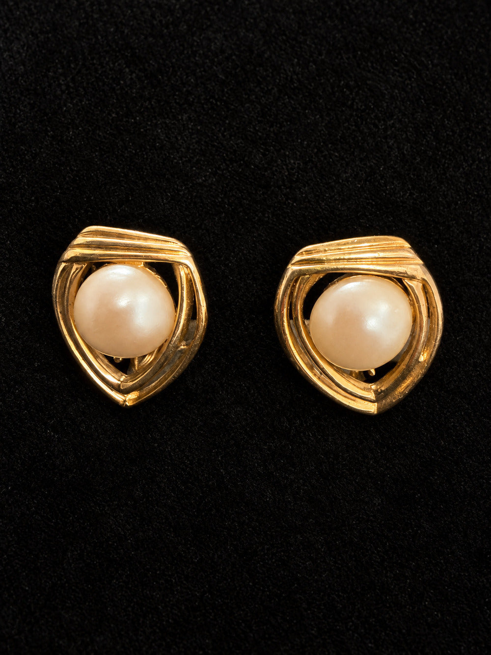 ⚜️ Pearl & Gold-Tone  Clip-On Earrings | Vintage Knot Studs | Cream Ivory 💗
