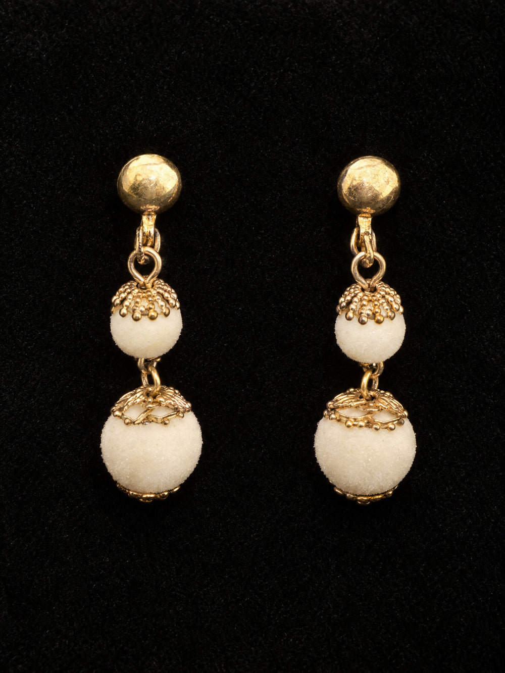 ⚜️ Vintage Dangle  Clip-On Earrings | White & Gold-Tone Double Bead Drop 💗