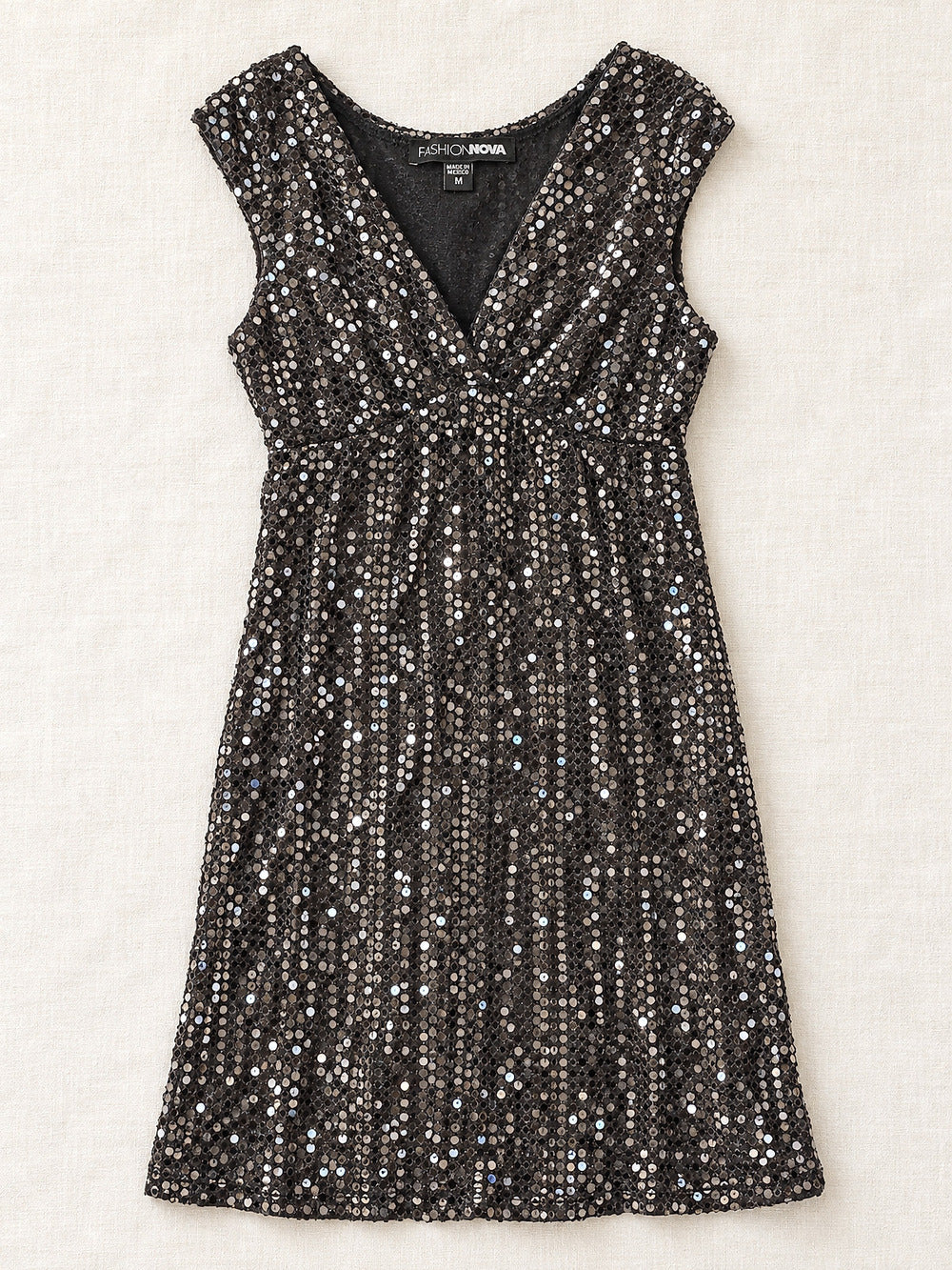 ⚜️ Black Sequin Mini-Dress | Size M — Night Out Ready 💗