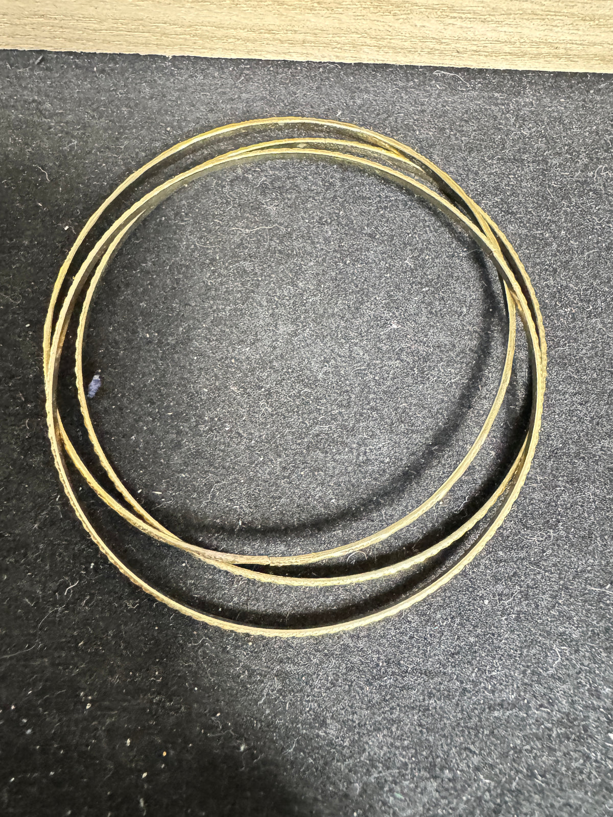 ⚜️ Gold-Tone Bangles | Hammered Textured Set of 3 | Stackable 💗 — photo 3
