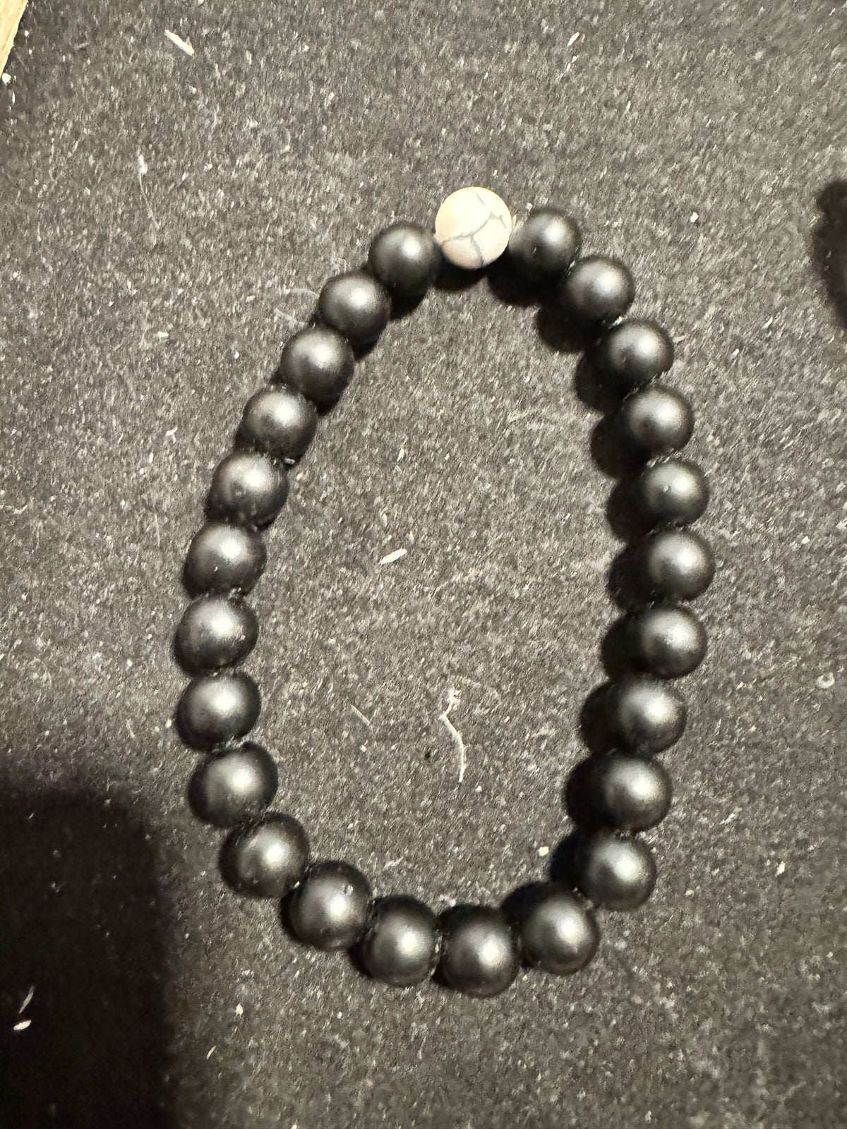 ⚜️ Beaded Stretch Bracelet | Matte Hematite & White Howlite Accent 💗 — photo 3