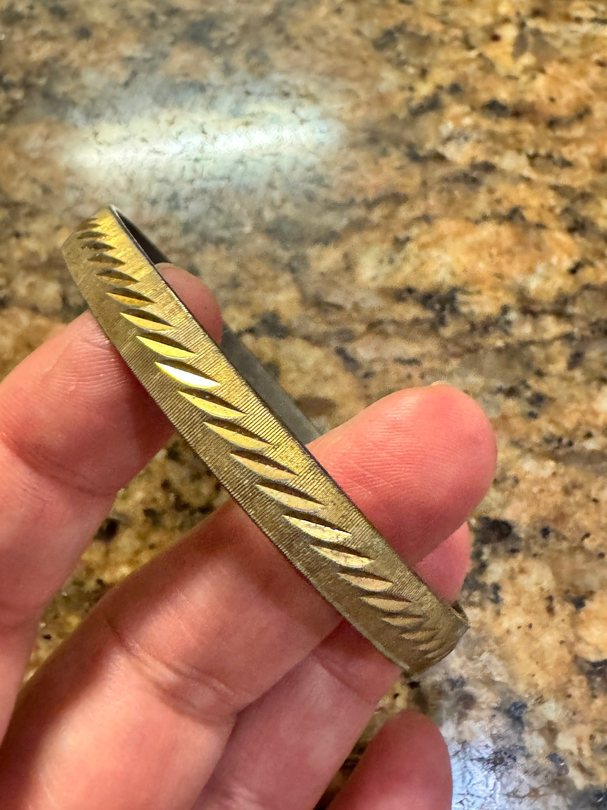 ⚜️ Monet Bangle | Woven Texture Wavy Edge | Gold-Tone Vintage 💗 — photo 3
