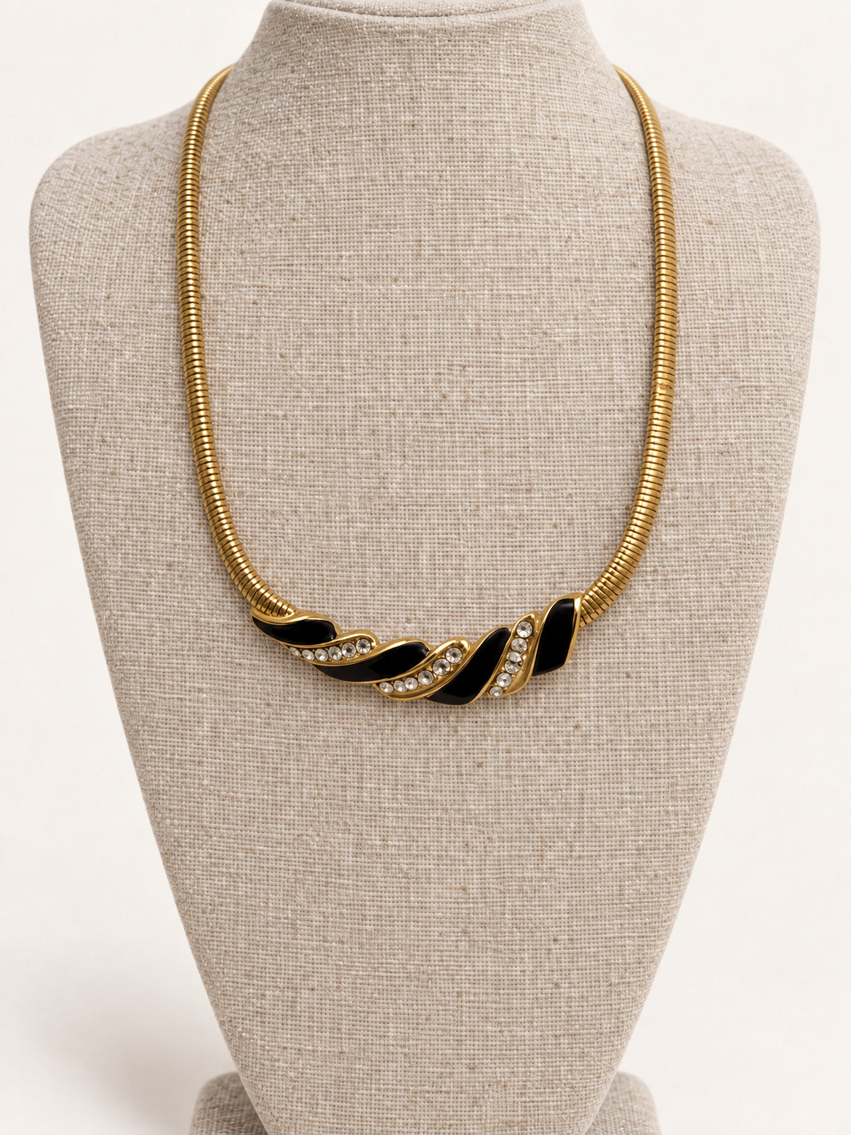 ⚜️ Enamel Rhinestone Necklace | Gold-Tone Elegance 💗