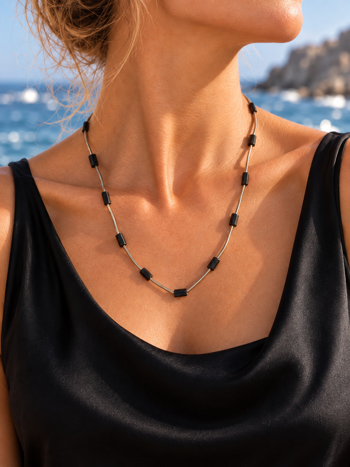 ⚜️ Sleek Modern Necklace | Black & Silver-Tone Elegance 💗