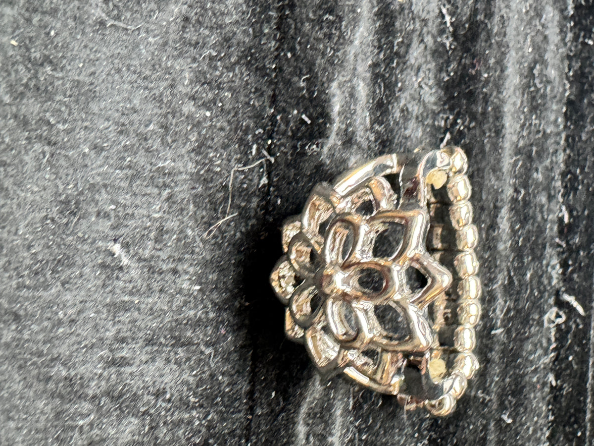 ⚜️ Filigree Stretch Ring | Floral Openwork | Silver-Tone & Gold-Tone 💗 — photo 3