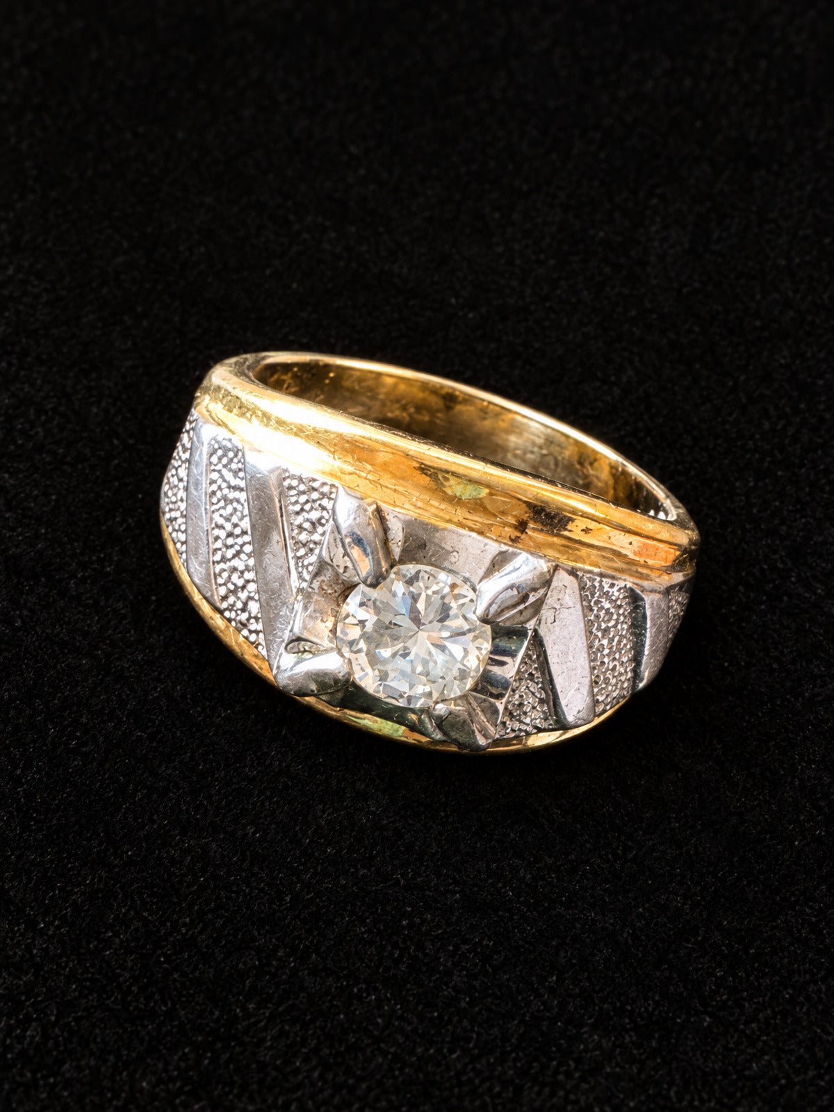 ⚜️ Solitaire Crystal Ring | Gold-Tone & Silver-Tone Statement Band | Size 9 💗