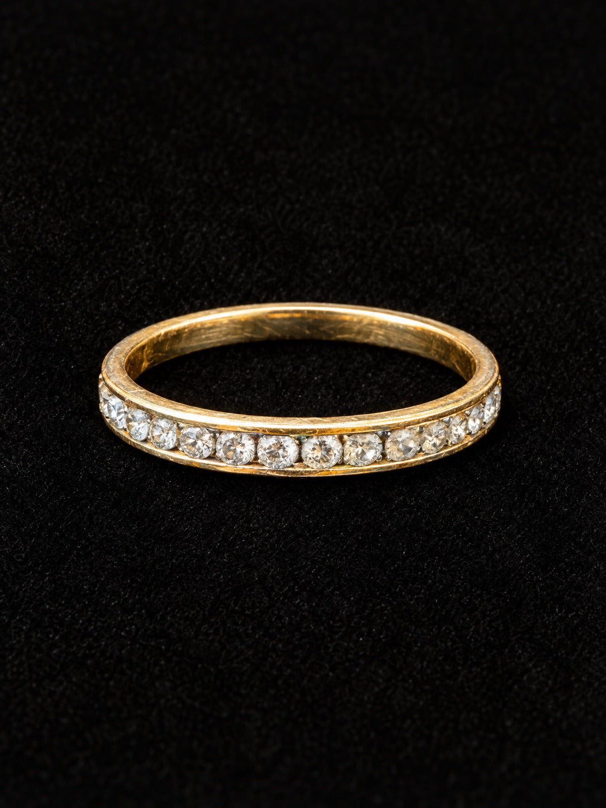 ⚜️ Gold-Tone Crystal Band Ring | Eternity Style | Size 9 💗
