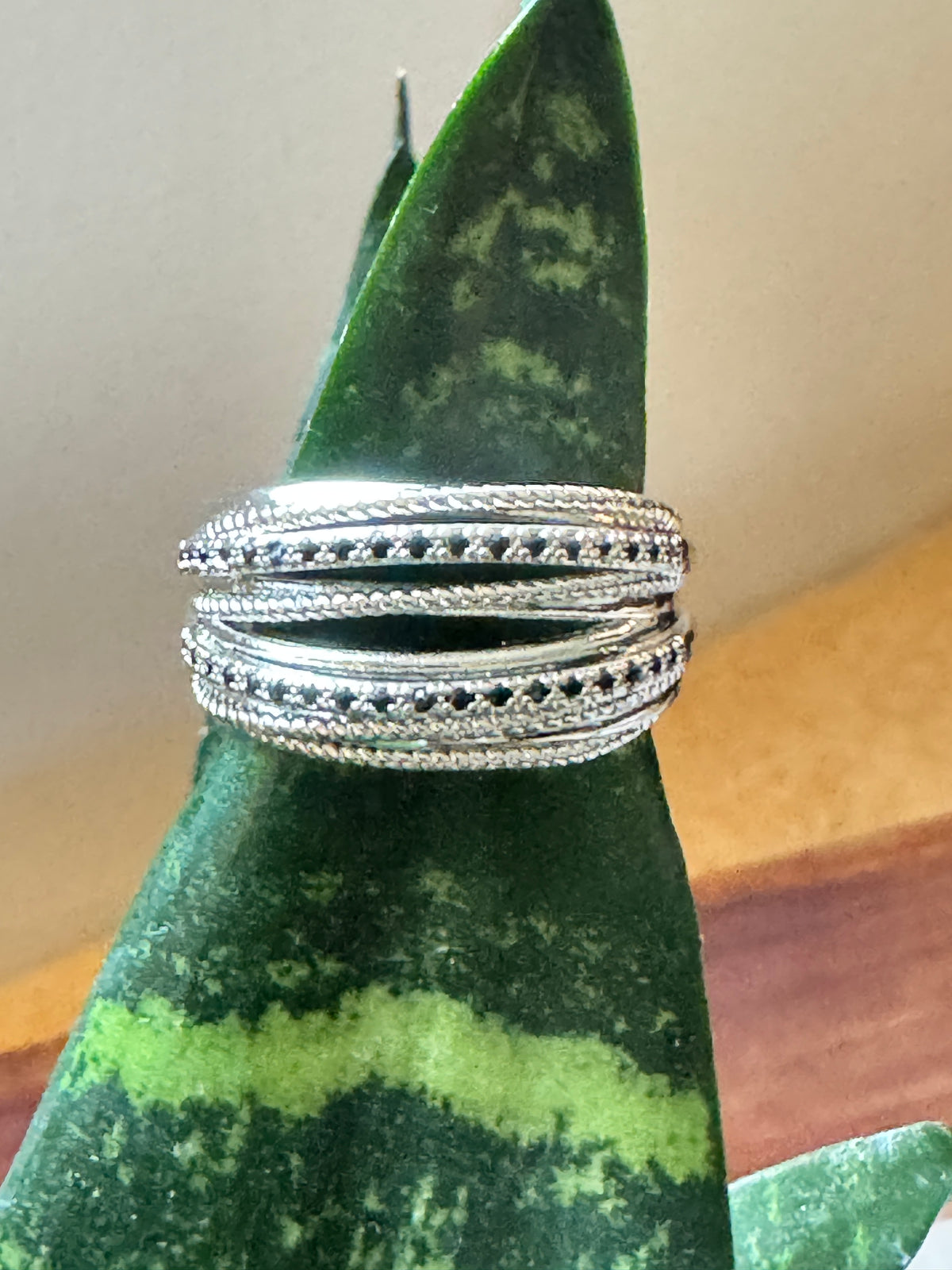 ⚜️ Multi-Band Ring | Crossover Pavé Black Crystal | Size 9 💗 — photo 3