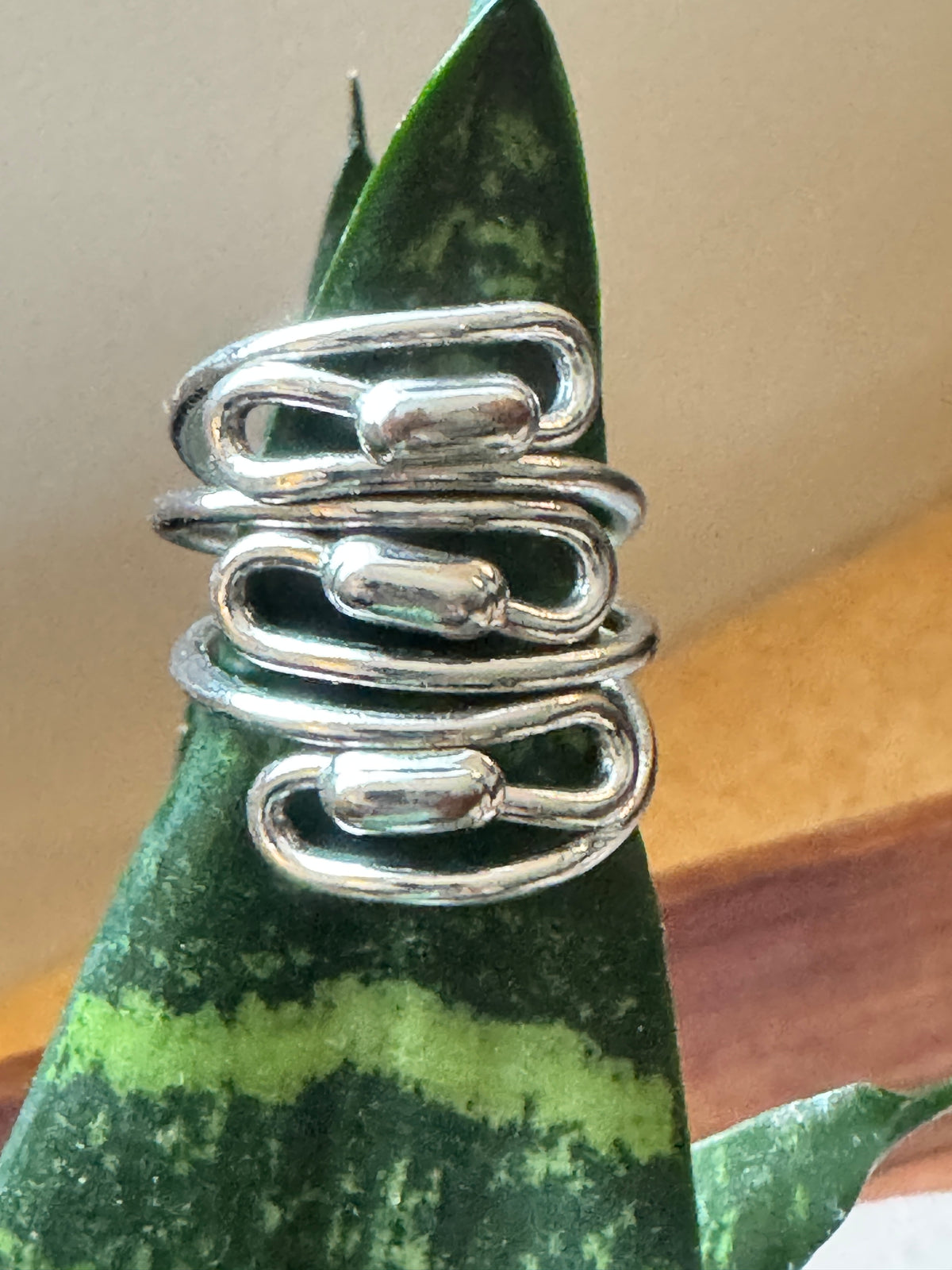 ⚜️ Coil Safety Pin Link Ring | Bold Statement | Size 9 Silver-Tone 💗 — photo 3