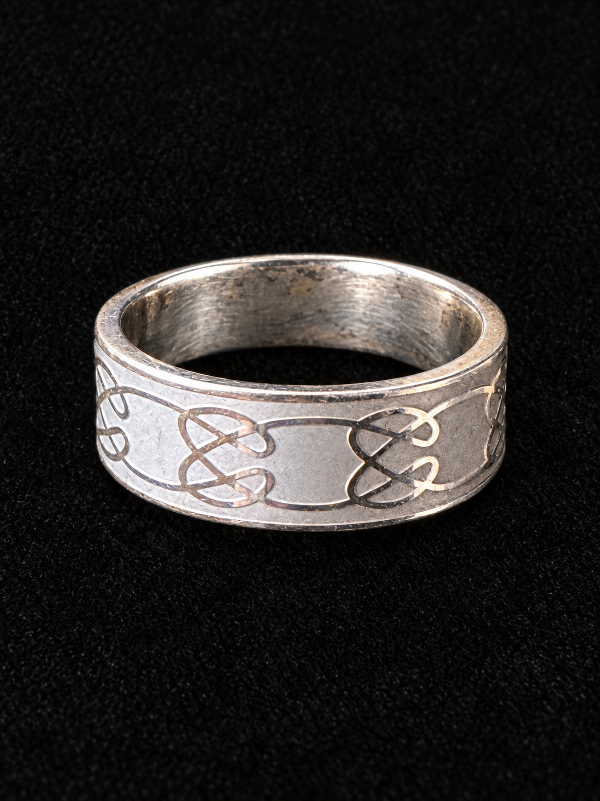 ⚜️ Celtic Knot Band Ring | Silver-Tone Etched | Size 9 💗