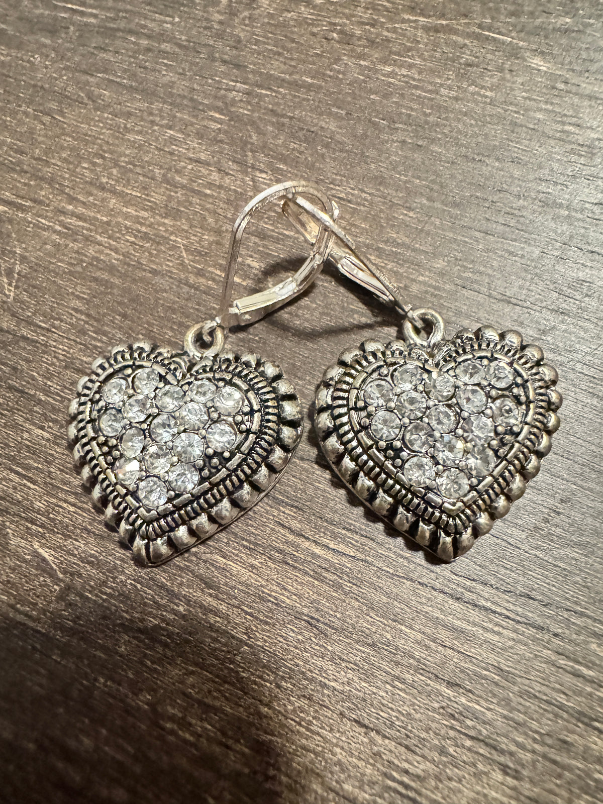 ⚜️ Heart Drop Earrings | Antiqued Pavé Crystal | Silver-Tone Lever-Back 💗 — photo 2