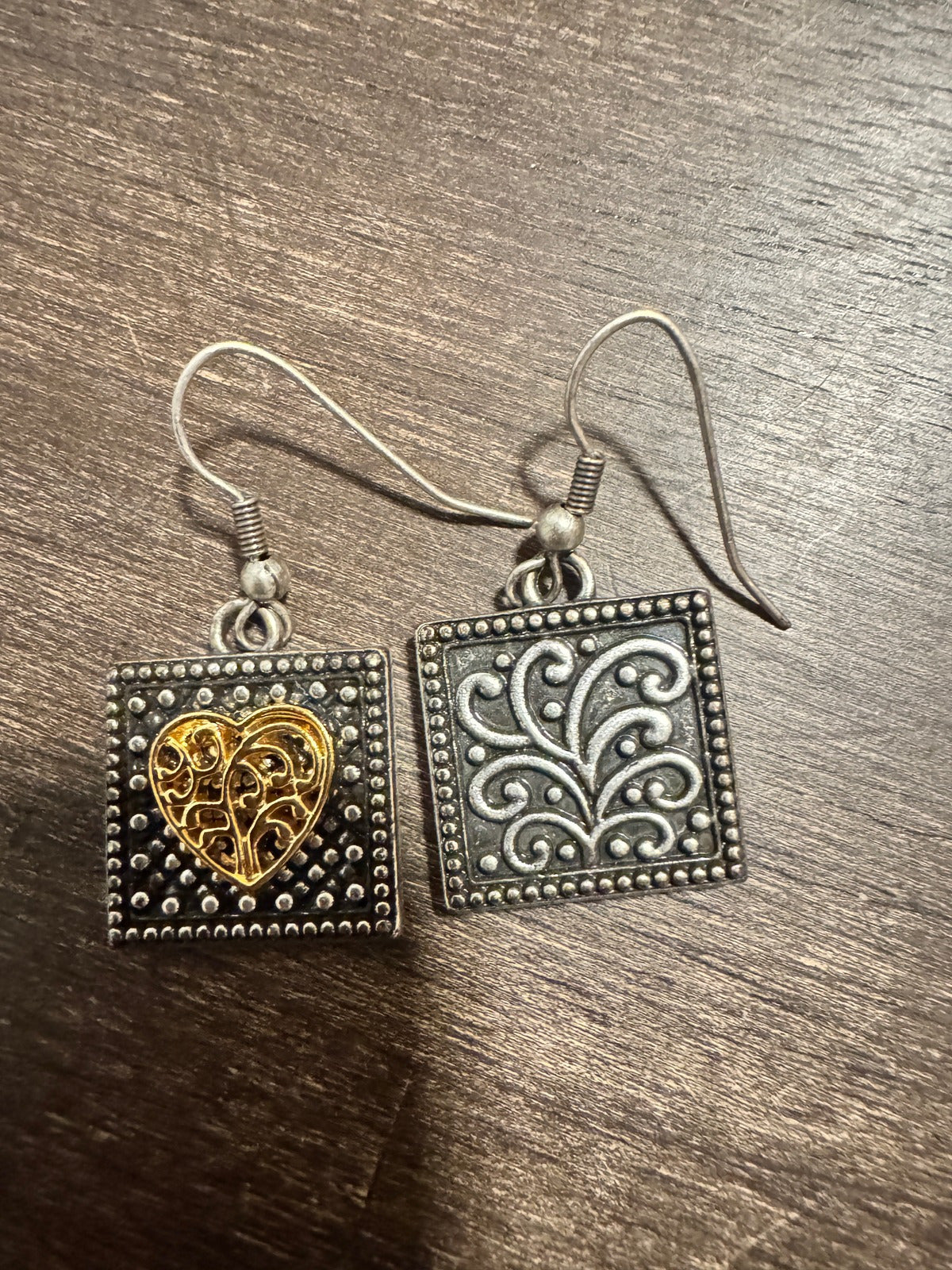 ⚜️ Square Drop Earrings | Gold-Tone Filigree Heart | French Wire 💗 — photo 2