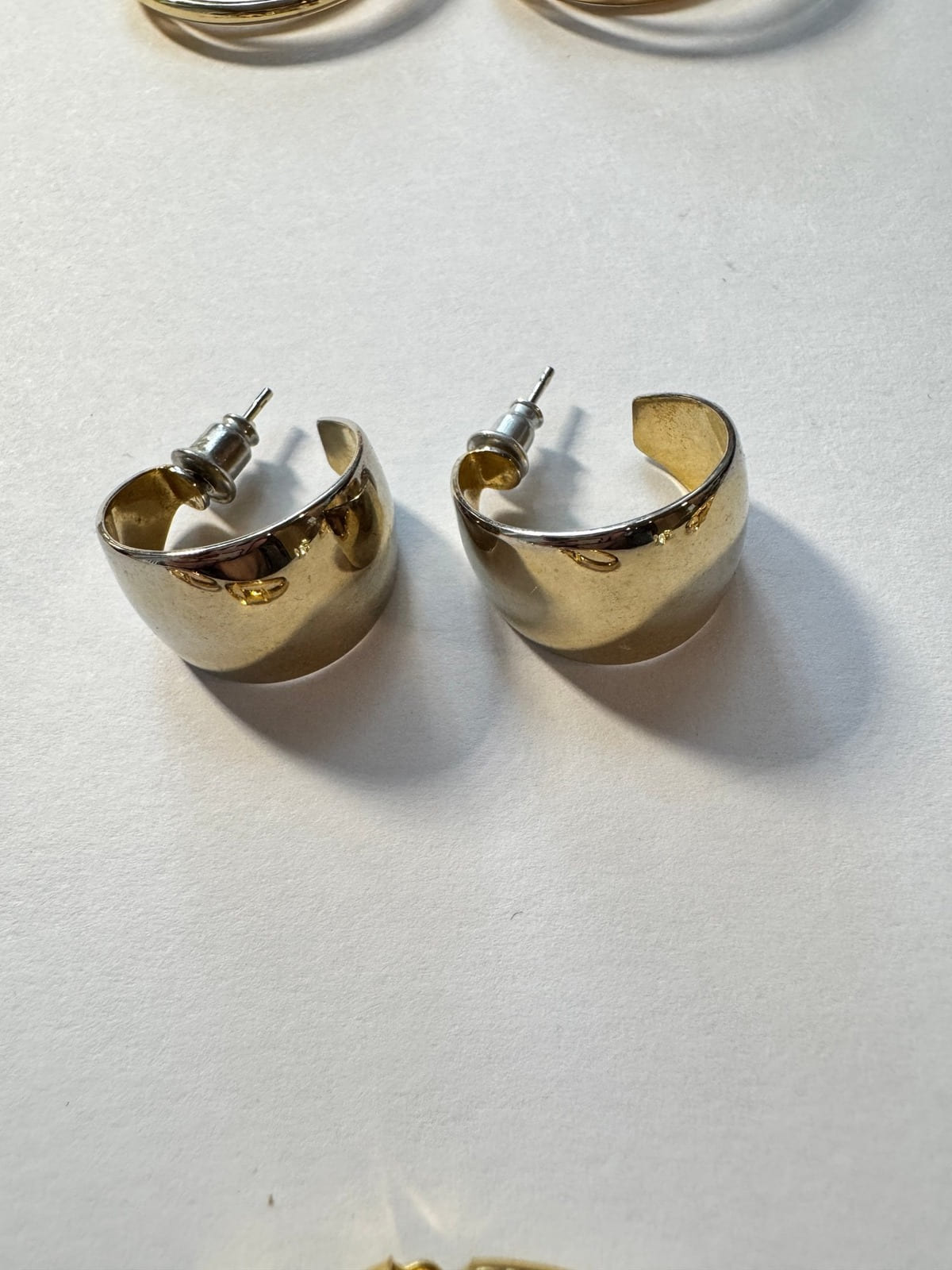 Chunky Gold-Tone Hoop Earrings · Wide Band Statement · Stud Post — photo 2