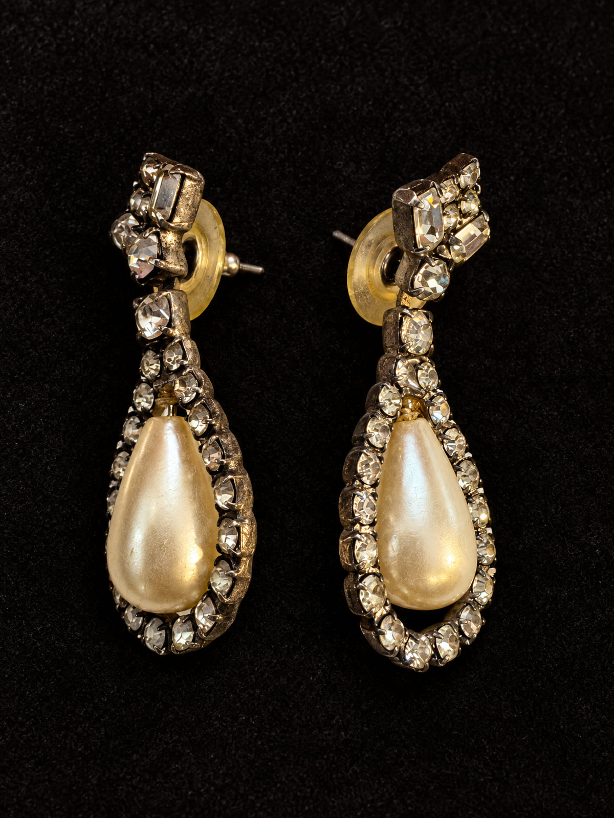 Drop Earrings · Faux Pearl & Crystal · Gold-Tone Teardrop