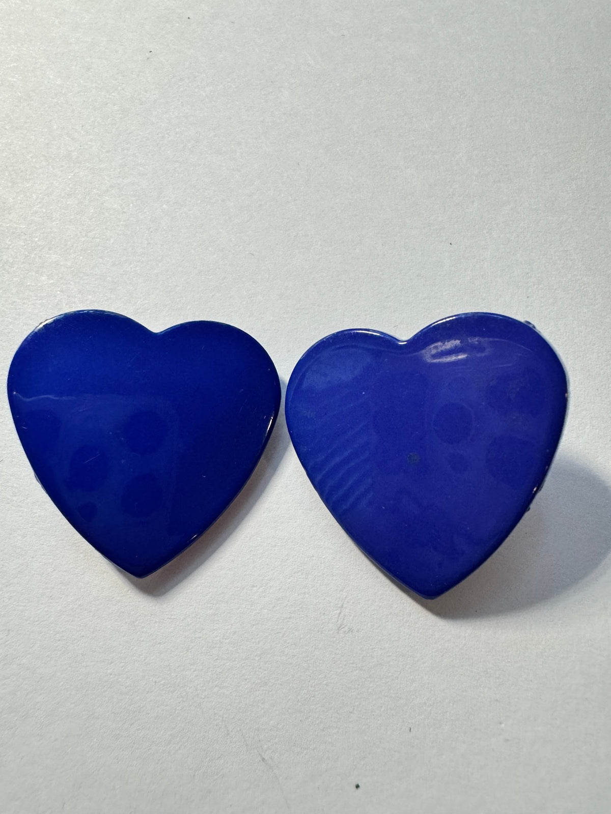 Heart Vintage Plastic Earrings · Statement · Cobalt Blue Platic Post-Back — photo 2