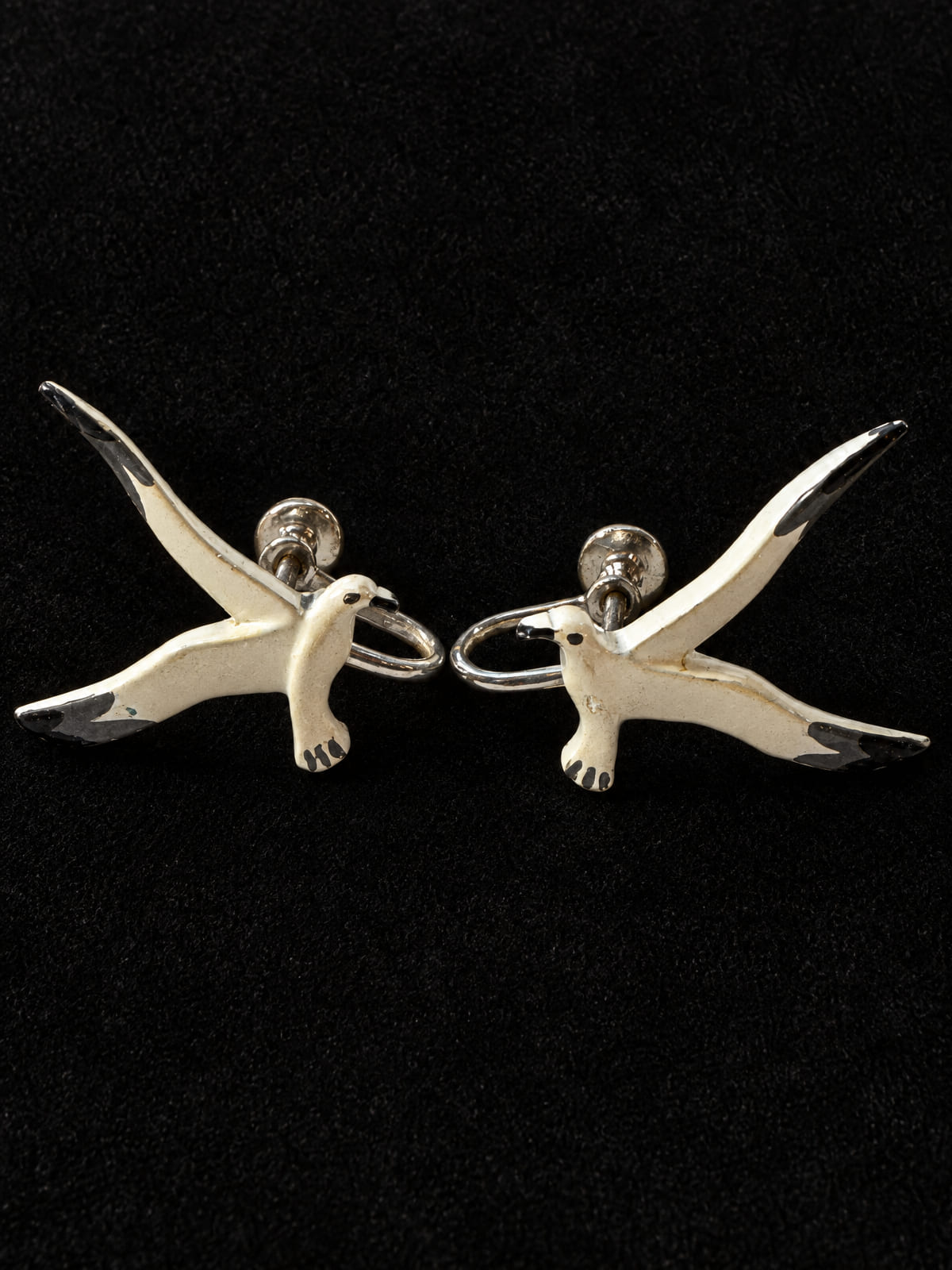 Seagull Screw-Back Earrings · Mid-century-style · White Enamel Silver-Tone