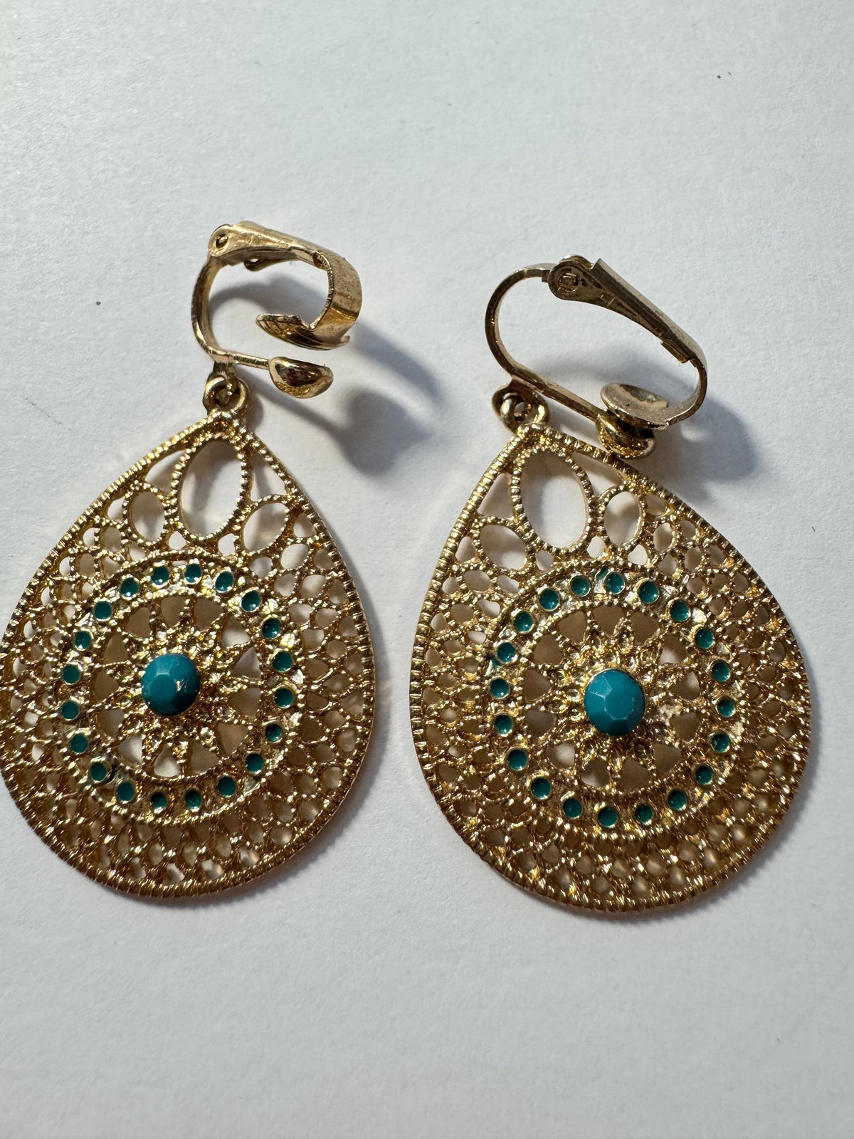 Clip-On Teardrops · Gold-Tone Filigree · Turquoise-Color & Teal — photo 2