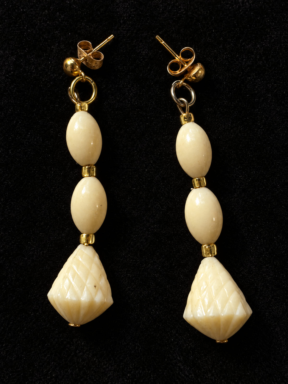 Dangle Drop Earrings · Boho · Ivory-Color Bead & Gold-Tone