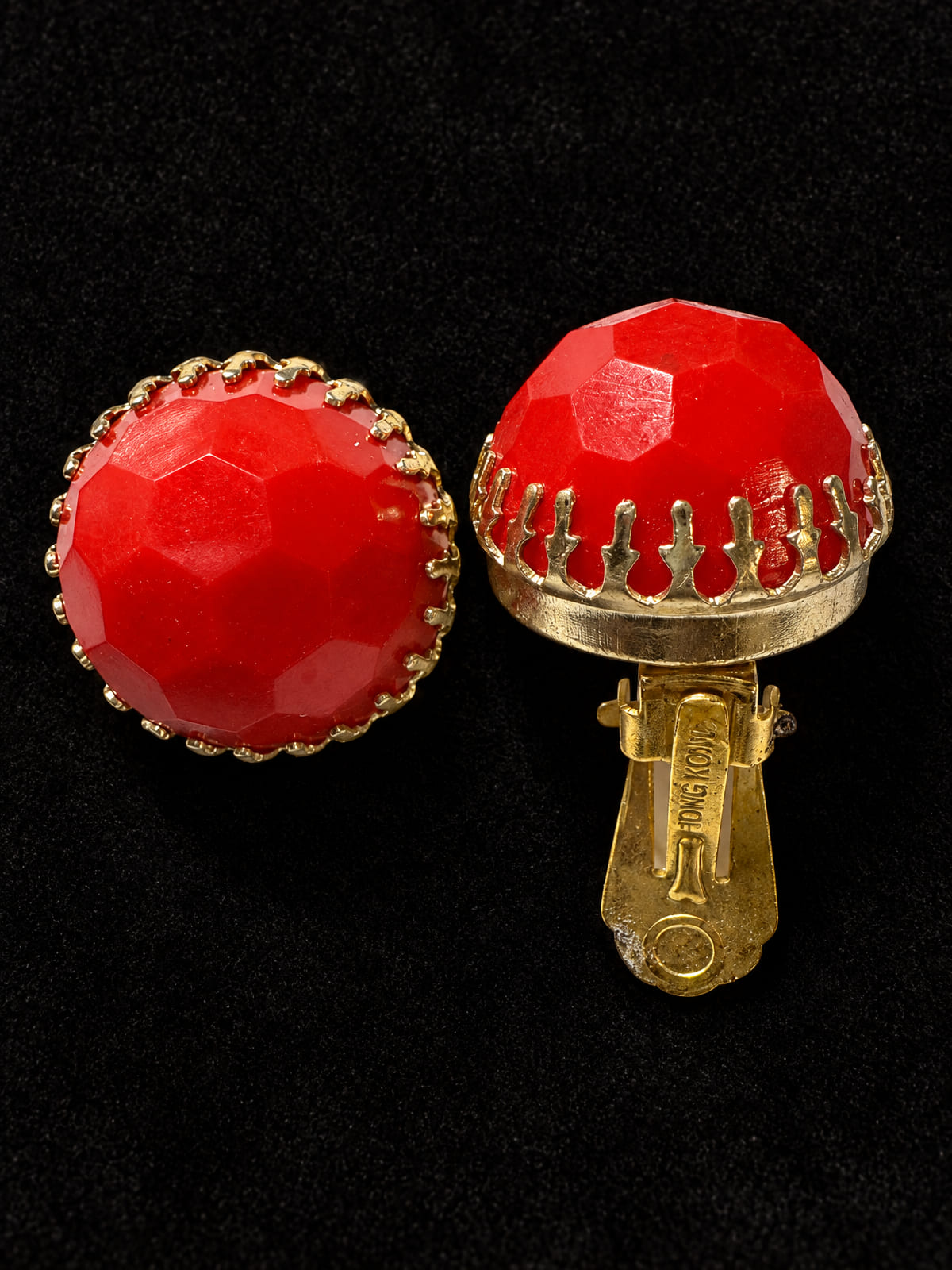 Clip-On Earrings · Mod-Style · Red Faceted Glass Gold-Tone Crown