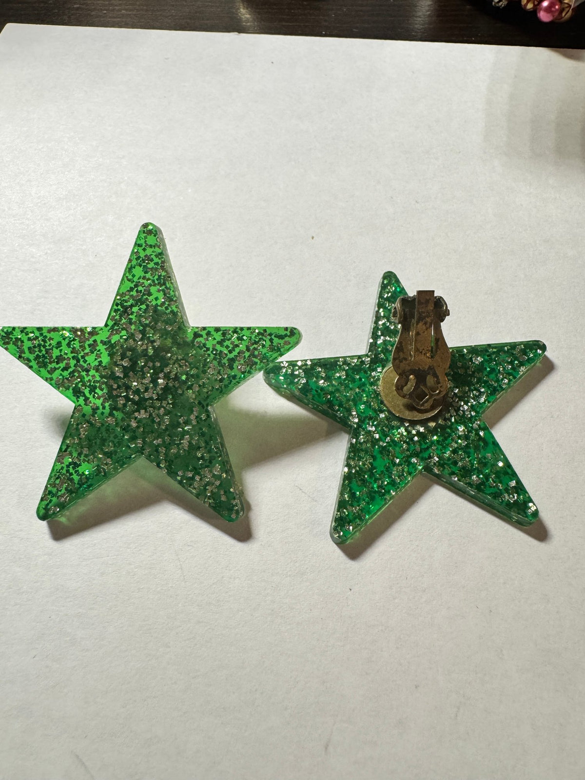 Green Glitter Star Clip-On Earrings · Statement · Silver-Tone Lucite — photo 2