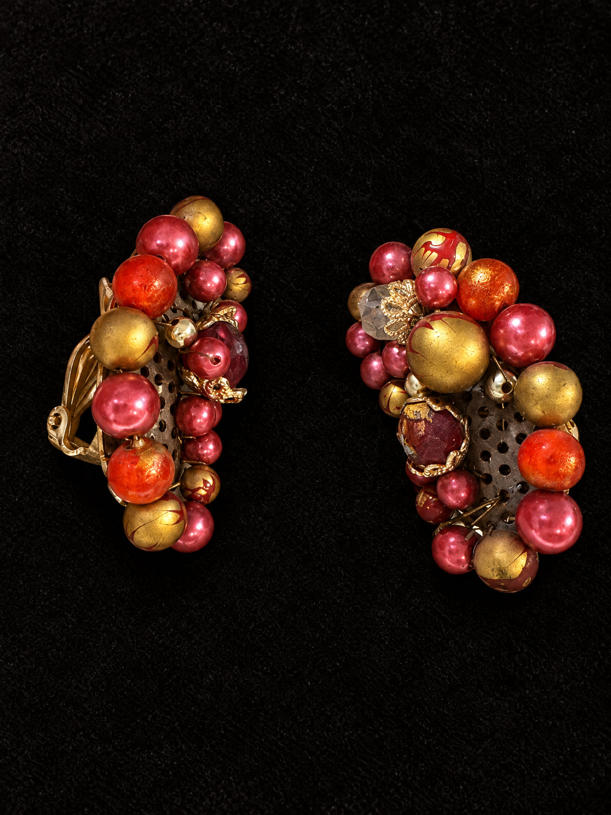 Japan Signed Bead Cluster · Mid-century-style Clip-ons · Red Orange Gold-Tone