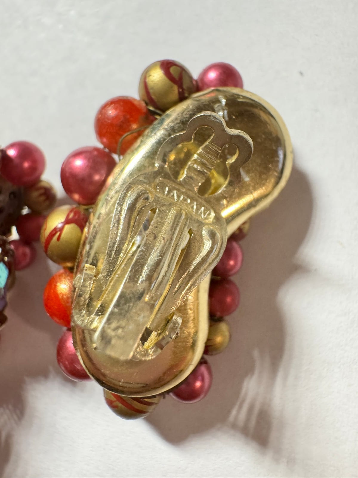 Japan Signed Bead Cluster · Mid-century-style Clip-ons · Red Orange Gold-Tone — photo 2