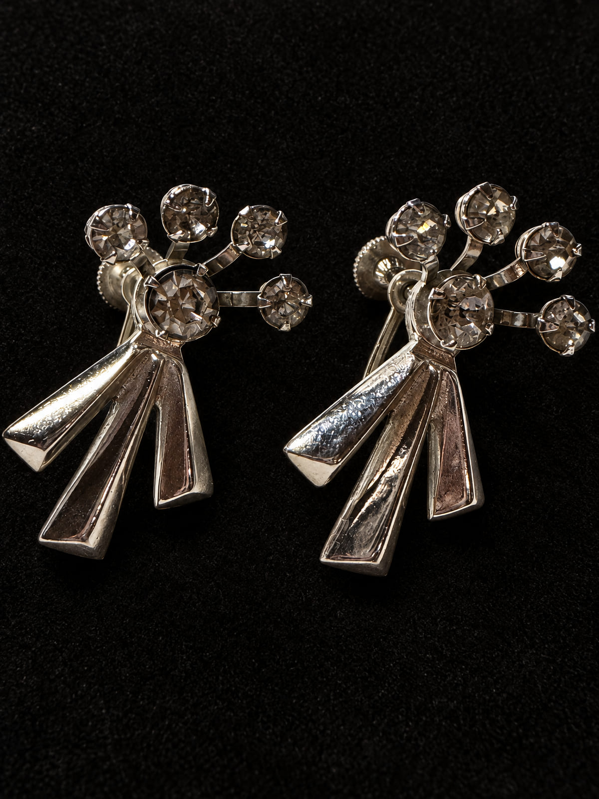 Silver-Tone Rhinestone Fan Drop · Mid-Century-Style · Screw-Back