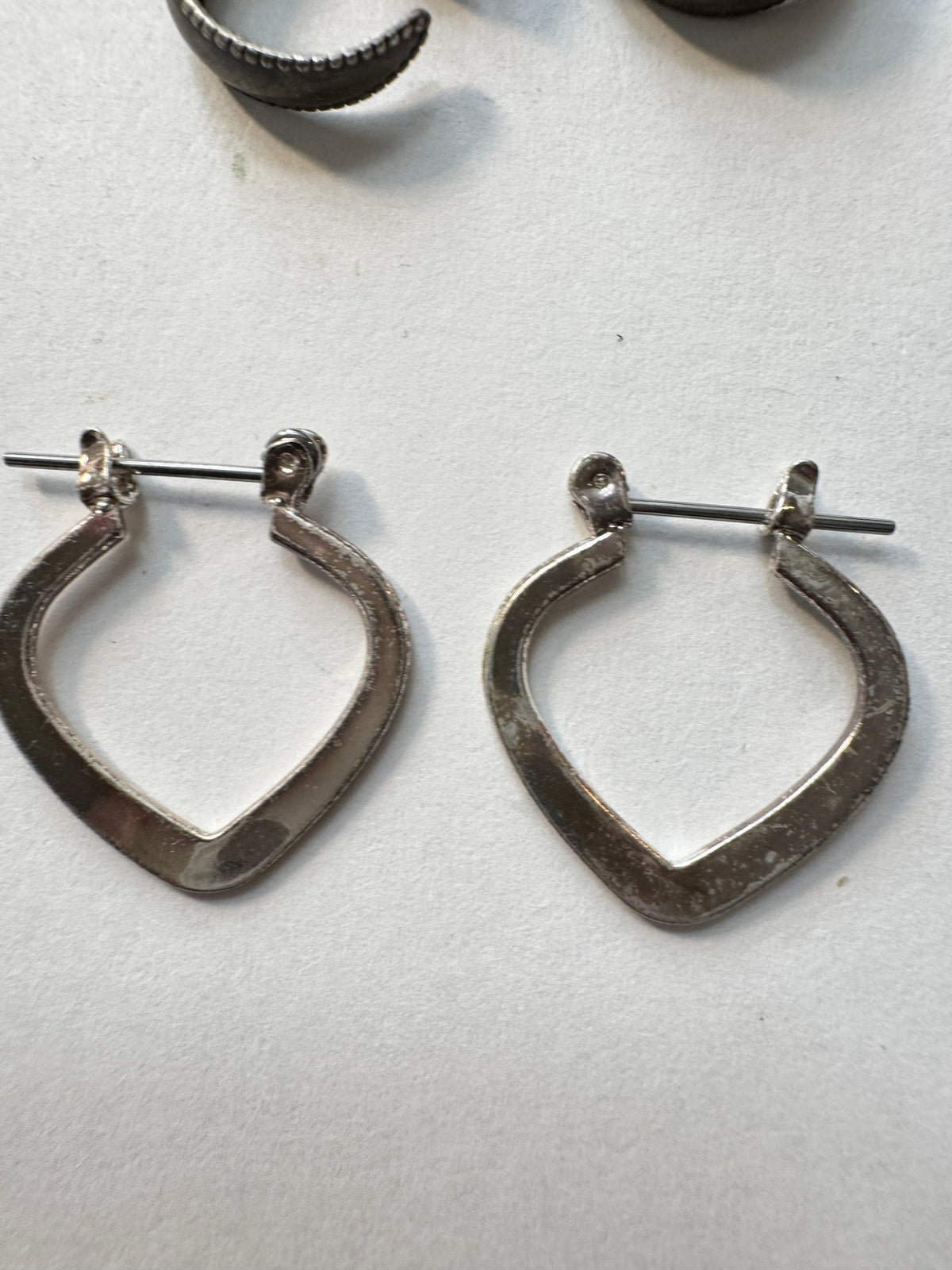 Silver-Tone Geometric Hoop Earrings · Minimalist · Square Drop — photo 2