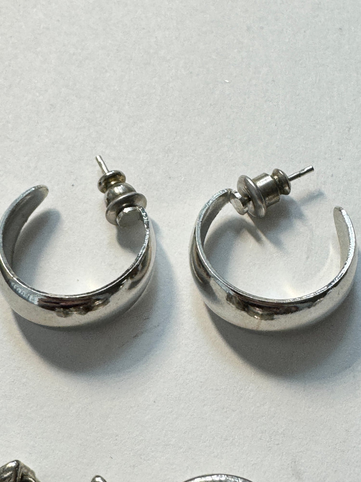 Silver-Tone Chunky Mini Hoop Earrings · Post & Butterfly Back — photo 2