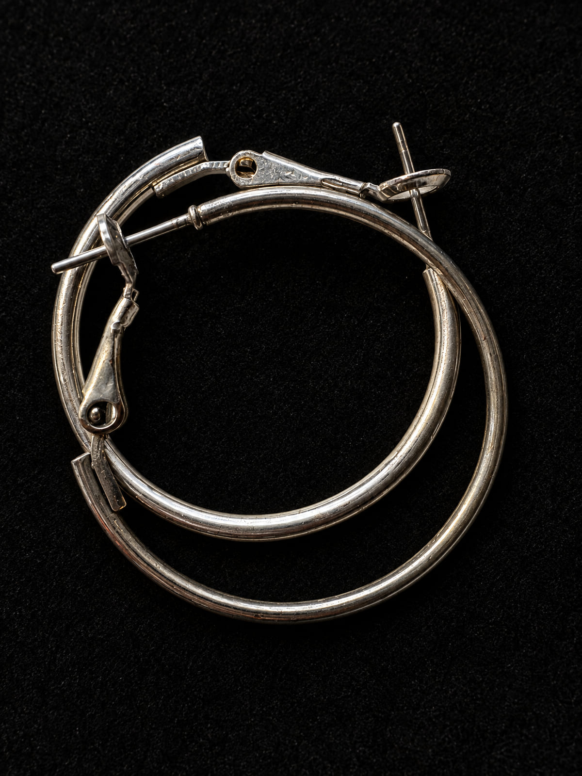 Silver-Tone Hoop Earrings · Minimalist · Latch-Back Classic