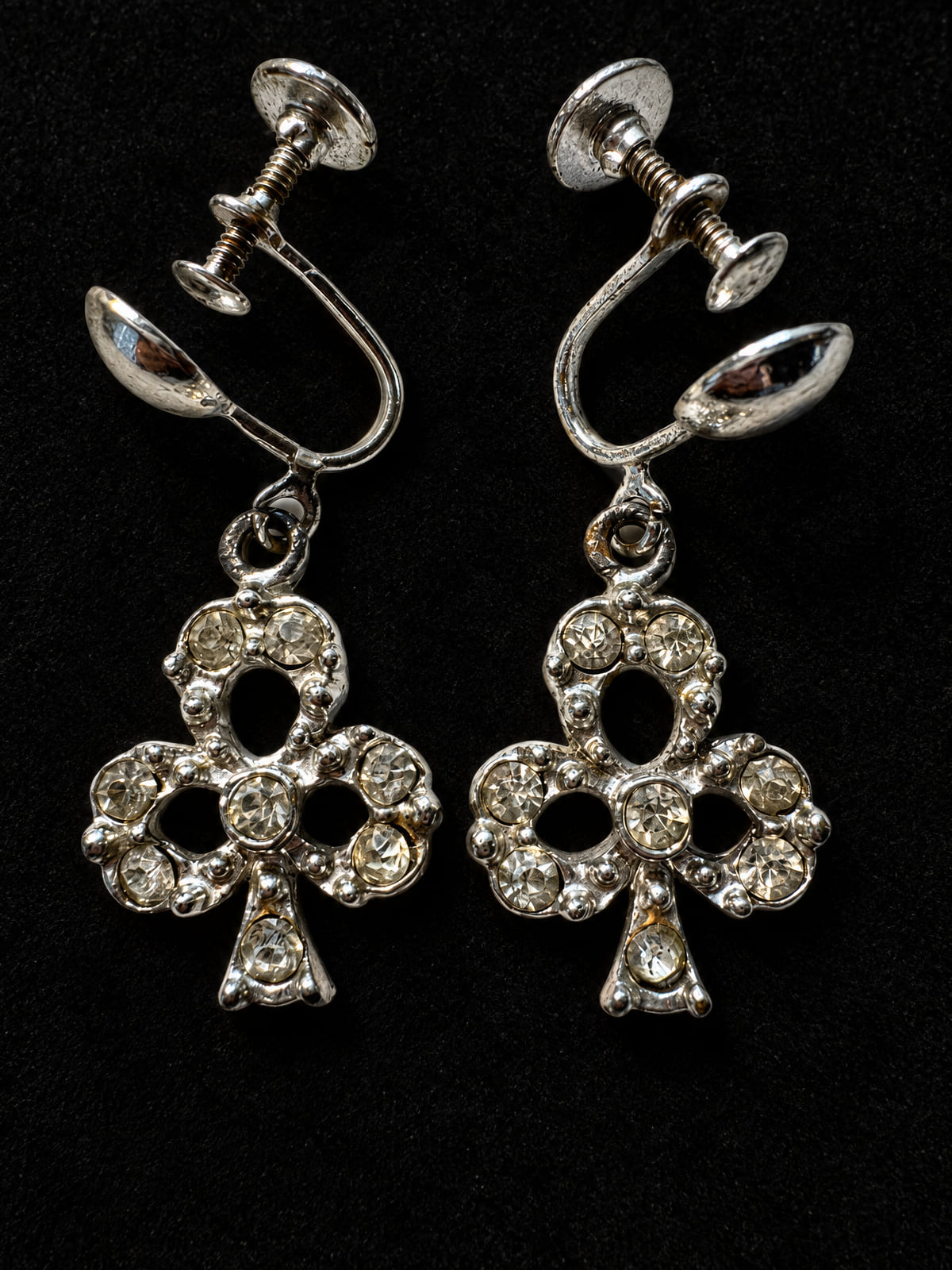 Rhinestone Clover Dangles · Mid-century-style · Silver-Tone Screw-Back