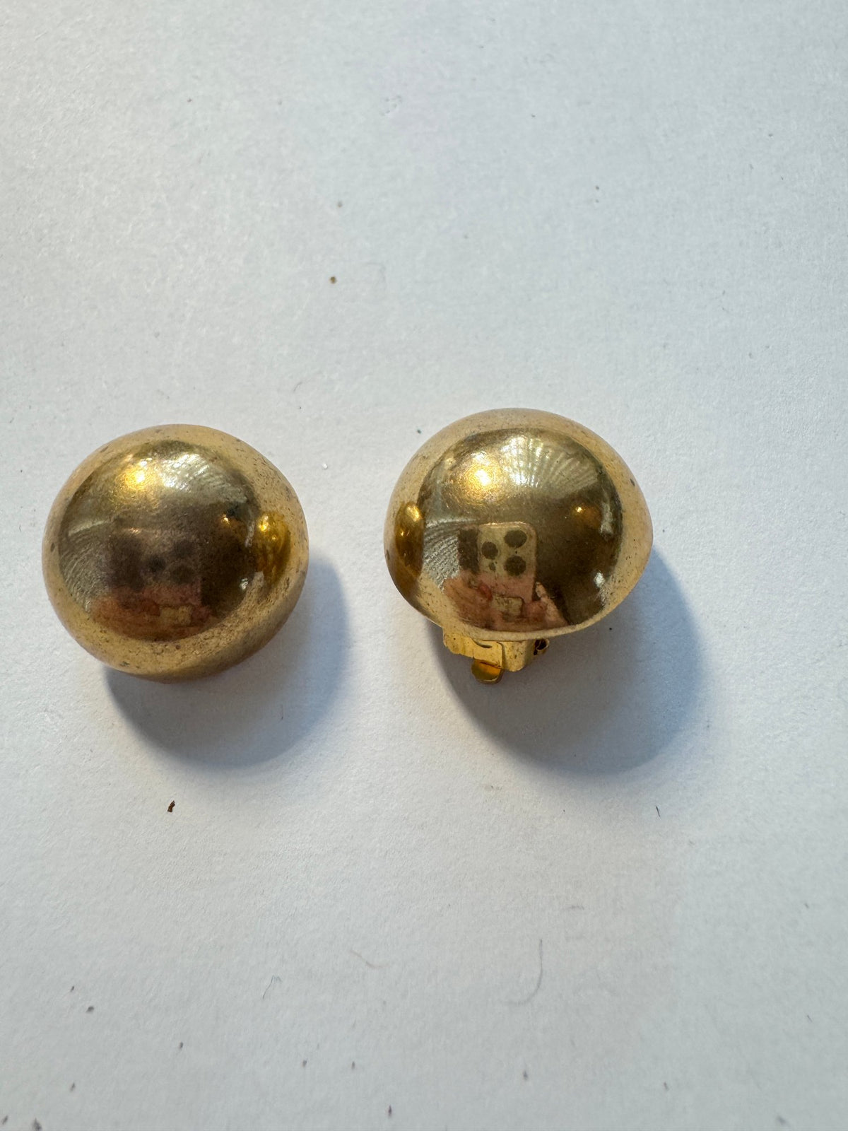 Gold-Tone Dome Clip-On Earrings · Bold Round Button · Vintage — photo 2