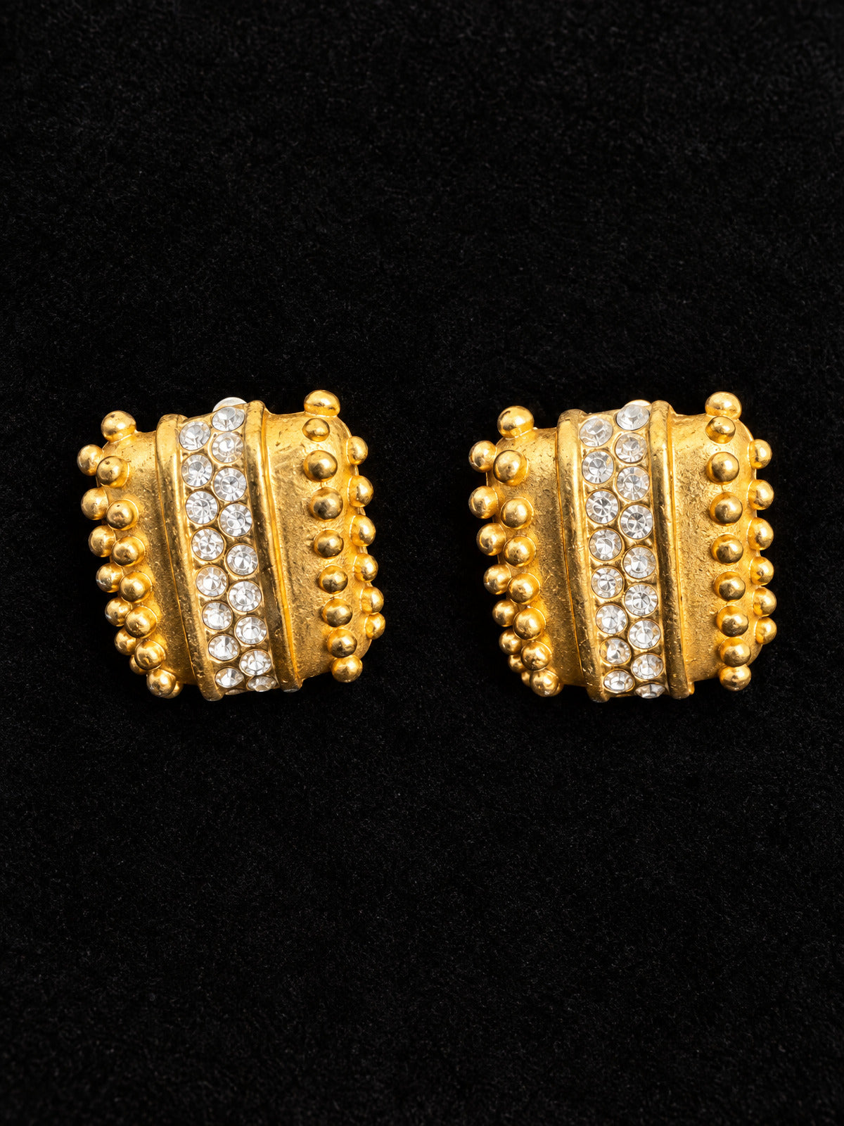 ⚜️ Gold-Tone Crystal Pavé Clip Earrings | Chunky 80s Statement | Clear 💗