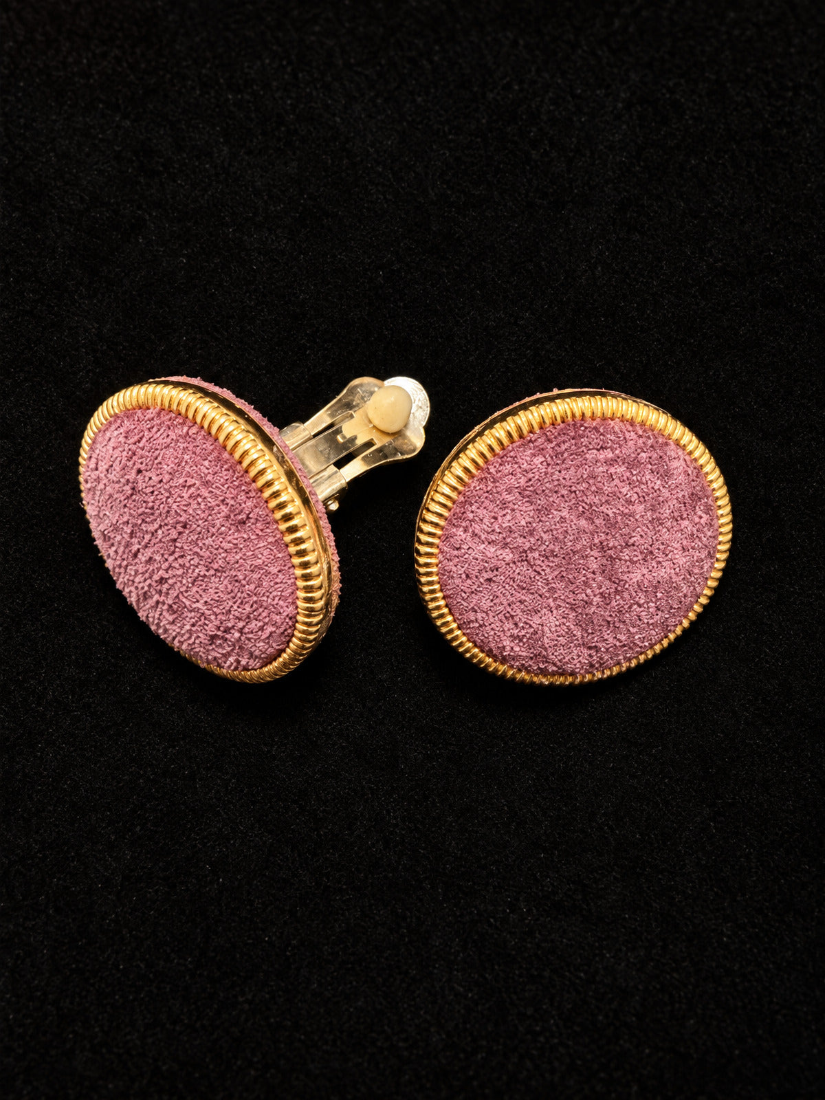 ⚜️ Vintage Clip-On Earrings | Mauve Fabric & Gold-Tone Bezel | Round 💗