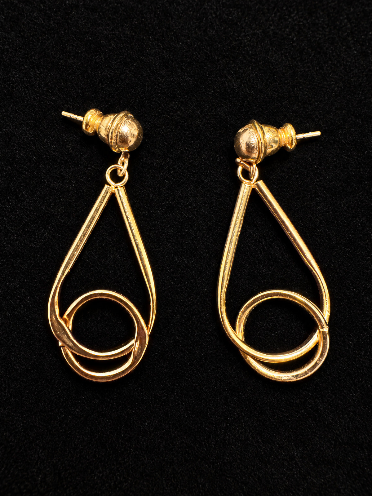 ⚜️ Gold-Tone Drop Earrings | Teardrop Loop Dangle | Pierced 💗