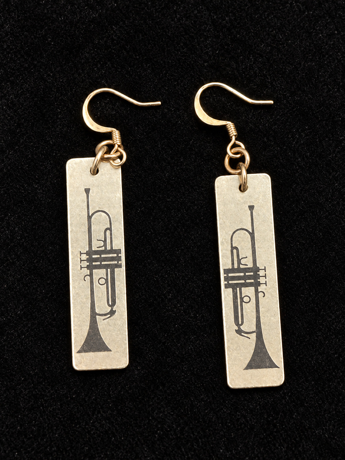 ⚜️ Trumpet Engraved Bar Earrings | Dangle | Gold-Tone French Wire 💗