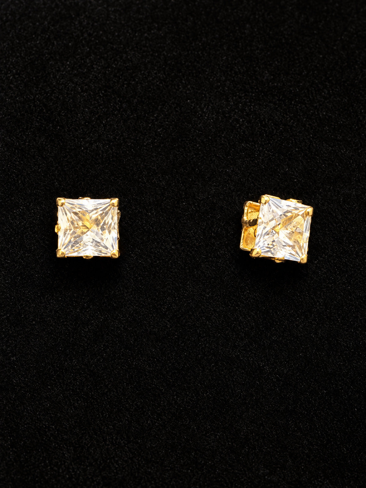 ⚜️ Princess-Cut CZ Studs | Square Gold-Tone Settings | Clear 💗